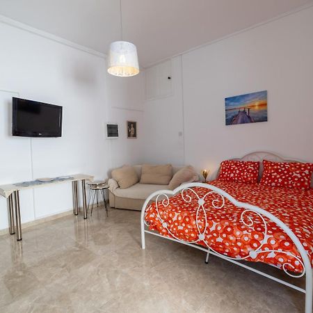 Studio In The Heart Of The City Paphos Exterior photo